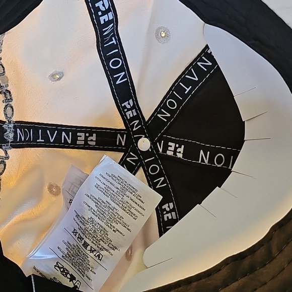 P.E Nation Off White Cap. NWT. ADJUSTABLE STRAP. - Picture 3 of 8